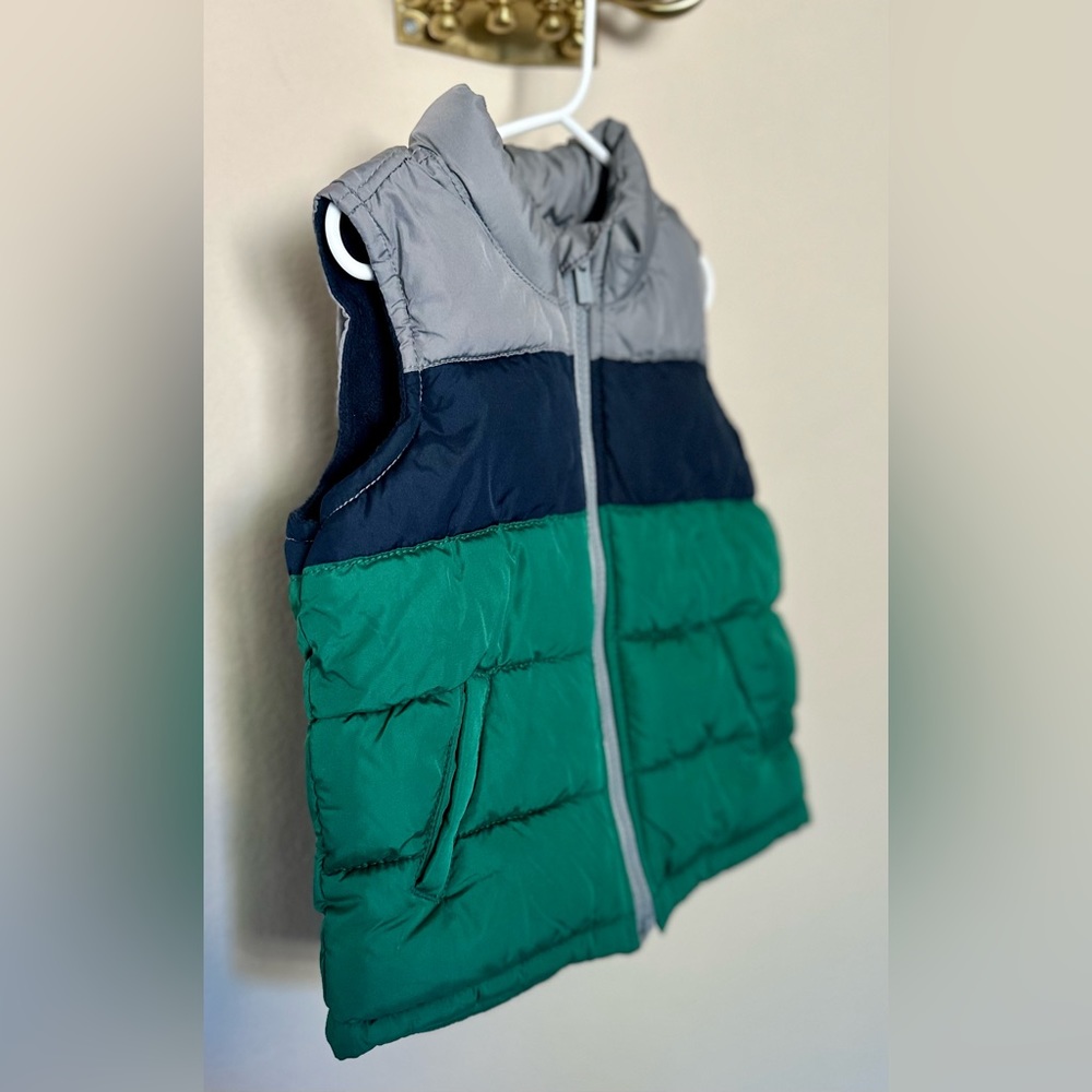 NWOT Old Navy boys vest 3T